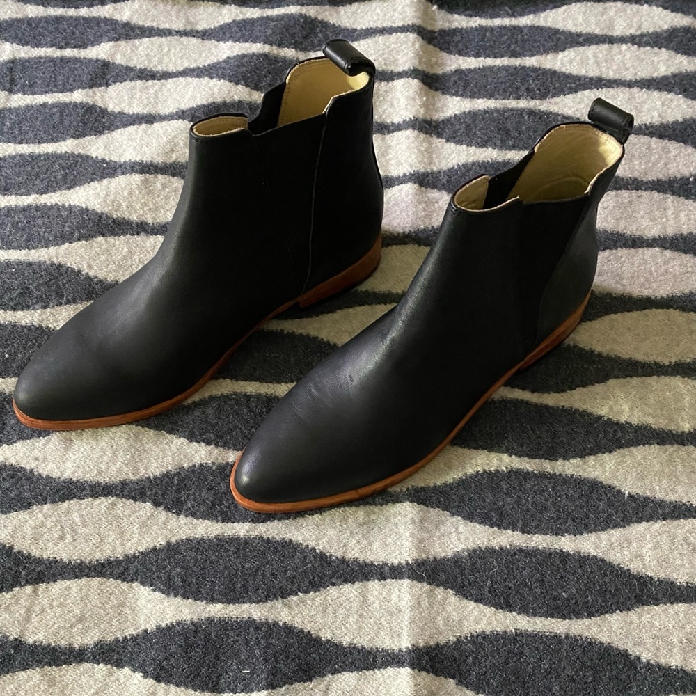 COPY - Nisolo Chelsea Boot Black Leather Size 9 with box worn once - Picture 1 of 16